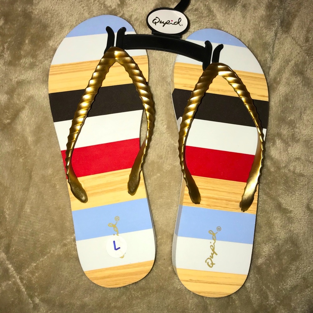 NEW WOMANS FLIP FLOPS